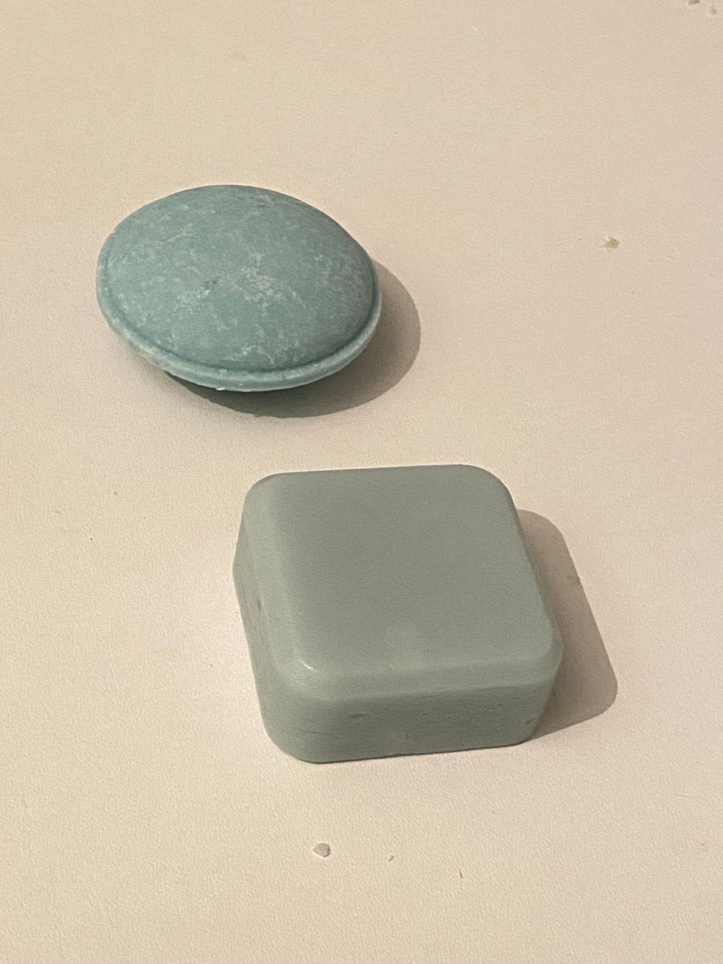 Energising and Renew Conditioning Bar – Strengthening and Hair Loss Support Strength and Protection | Deep Nourishment | Lightweight Finish - itasnaturalessentials.com