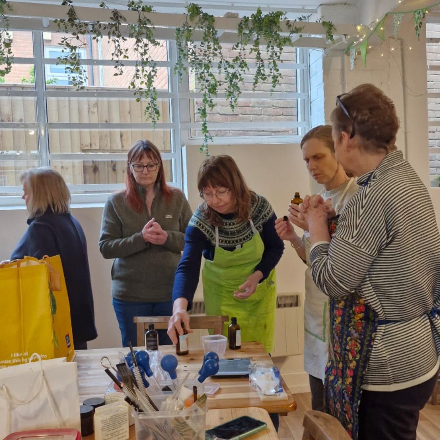 Floral Soap Piping Workshop - Saturday 10 October 10am-1pm - itasnaturalessentials.com