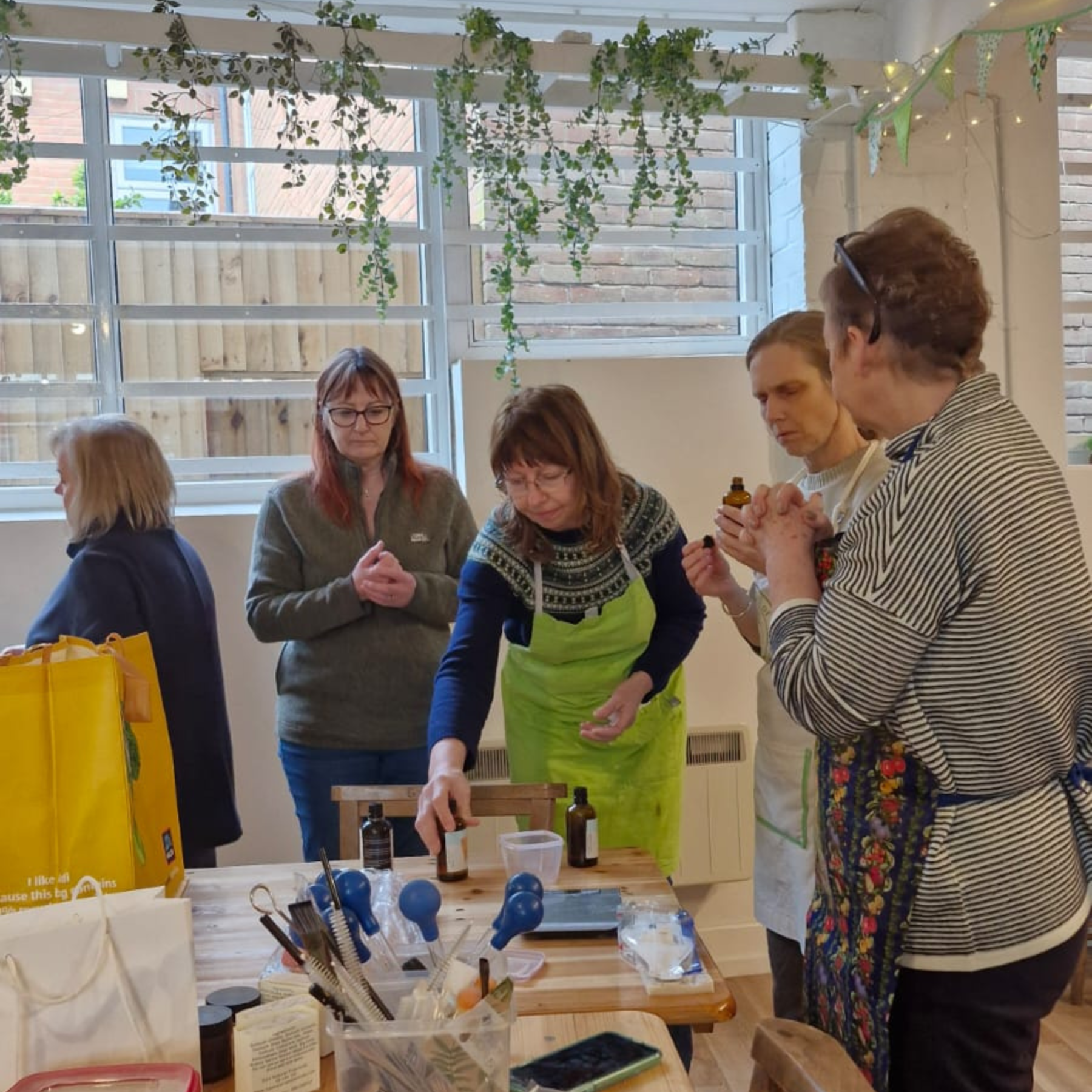 Floral Soap Piping Workshop - Saturday 10 October 10am-1pm - itasnaturalessentials.com