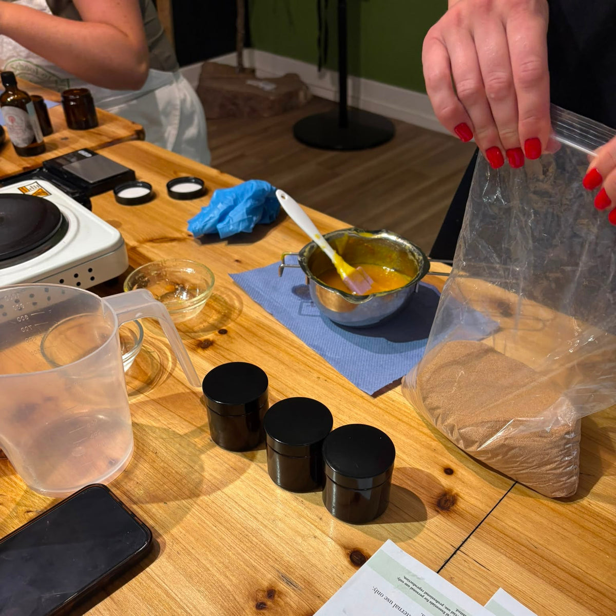 Christmas Candle & Spa Gift Workshop | Make 3 Luxury Gift Sets | 14 November 1 till 5 - itasnaturalessentials.com